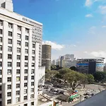 BHomy Centro Jóia em prédio histórico J223